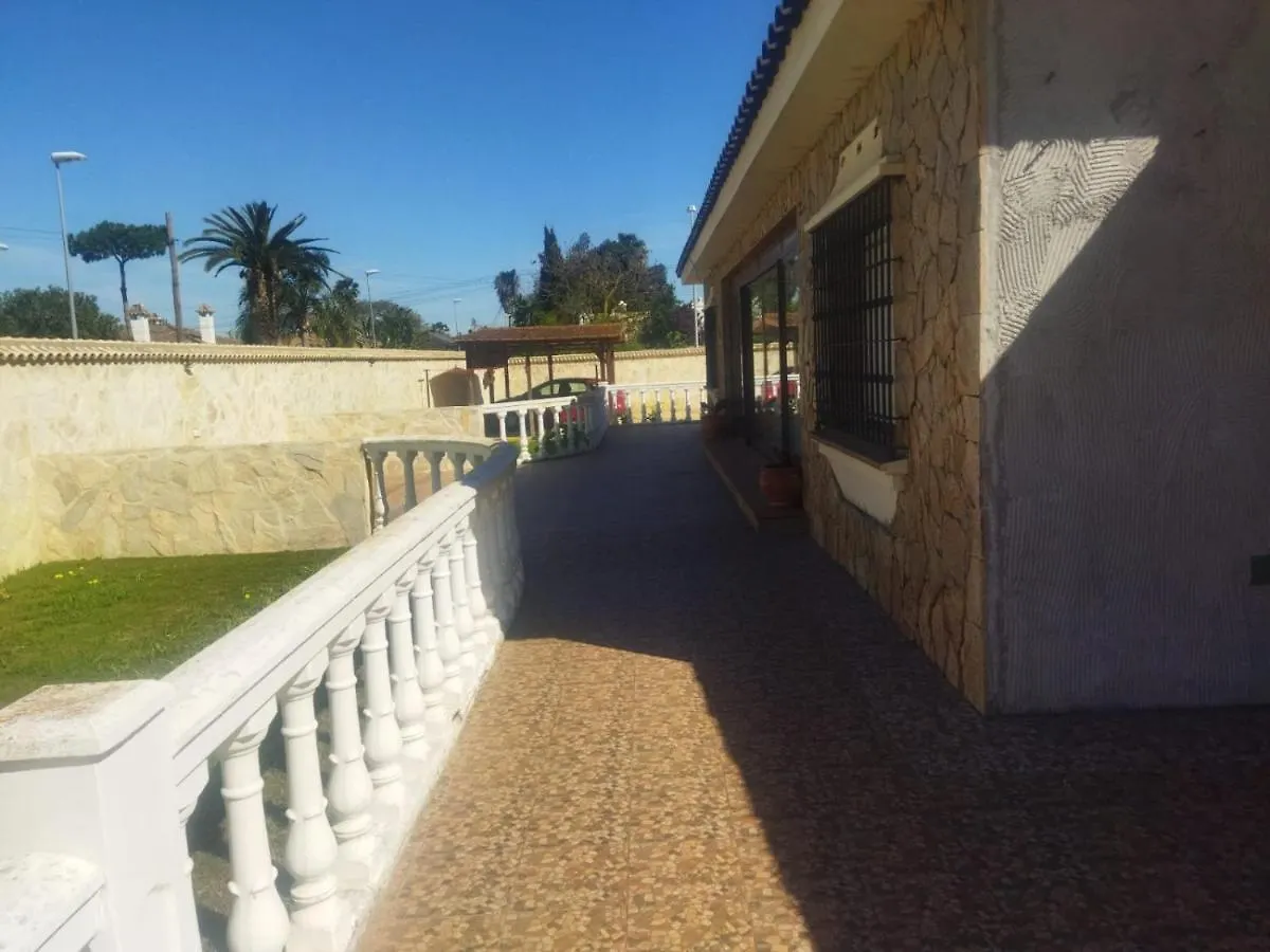 Chalet Con Encanto Y Piscina Chiclana de la Frontera Villa