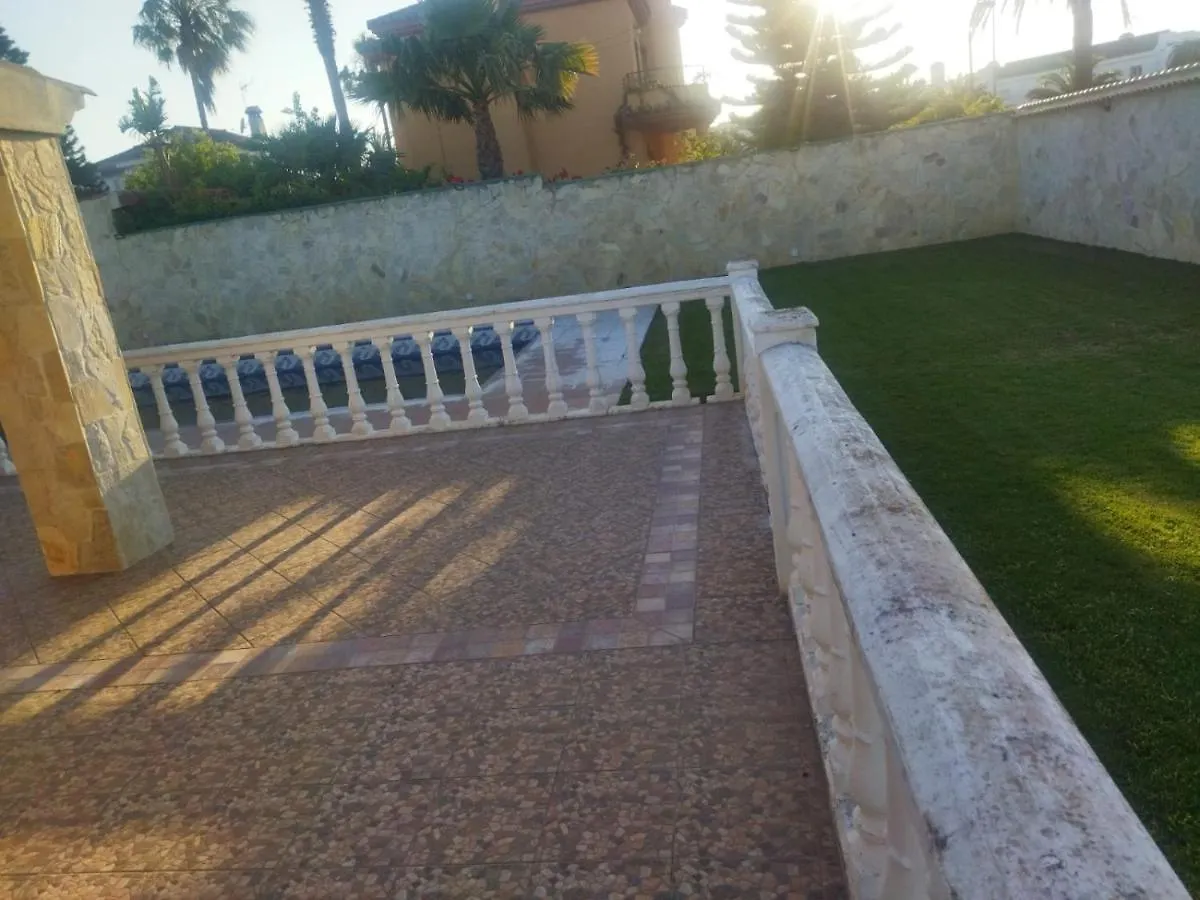 Chalet Con Encanto Y Piscina Chiclana de la Frontera 0*,