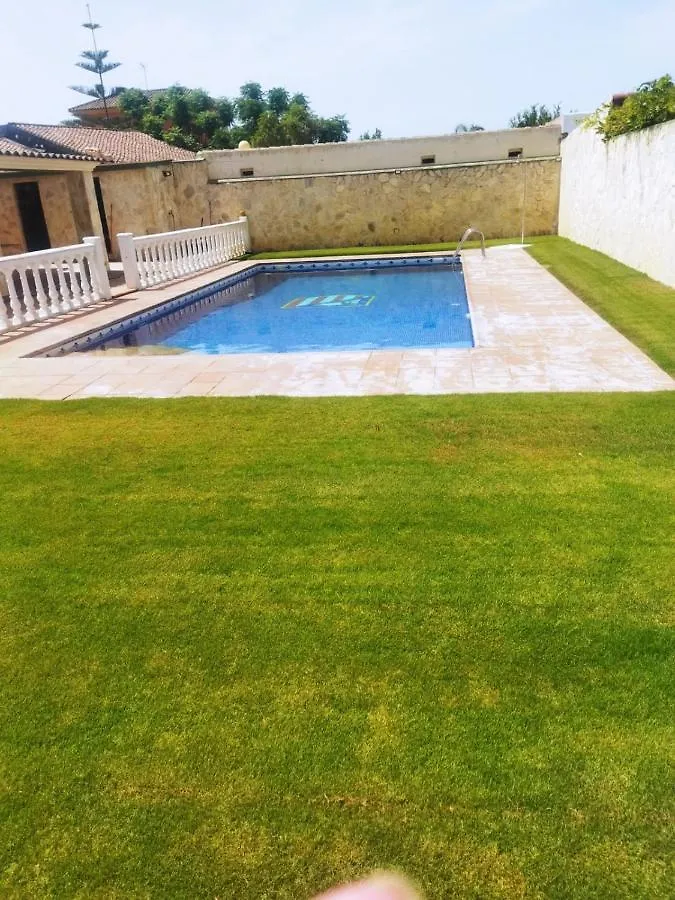 Chalet Con Encanto Y Piscina Chiclana de la Frontera